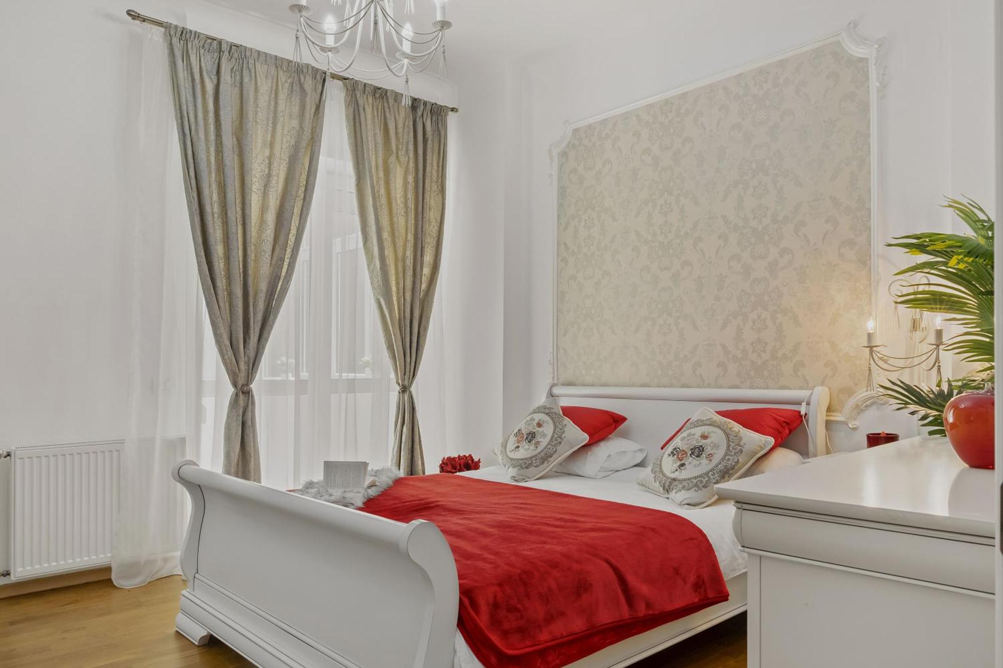 Sweet Luxury Three Rooms Apartment City Center Universitate Bucharest Exterior photo